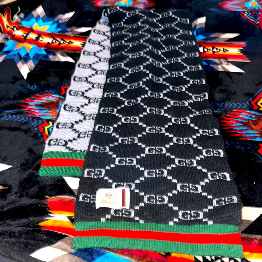 gucci scarf